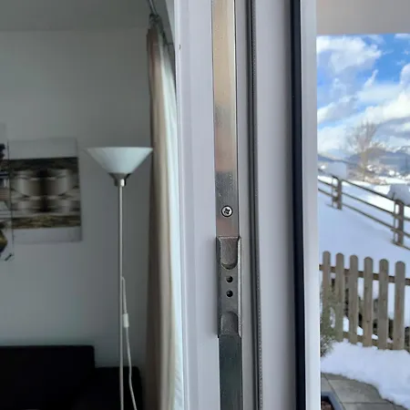 Alm-lodge Ski-inski-out アパート